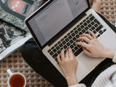 Thuyết Minh Thumbnail