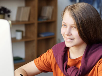 Thuyết Minh Thumbnail